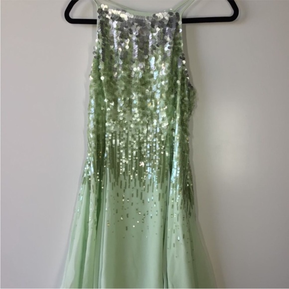 Stunning Halston Heritage dress! Size 4! - Picture 5 of 7